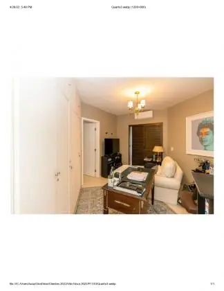 Apartamento em Rua Arborizada.