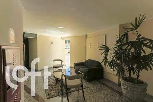 Apartamento Recentemente Reformado.
