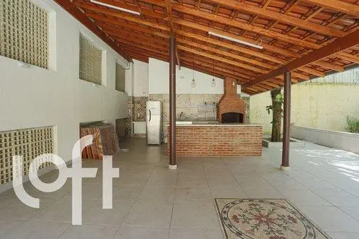 Apartamento Recentemente Reformado.