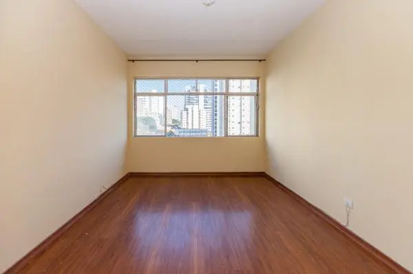 Apartamento Reformado. Próximo ao Parque Ibirapuera. Menor Preço do Condomínio.
