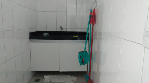 Apartamento residencial para Locação Manaíra,João Pessoa 2 quartos sendo 1 suíte,1 sala,2 banheiros,1 vaga 80,00
