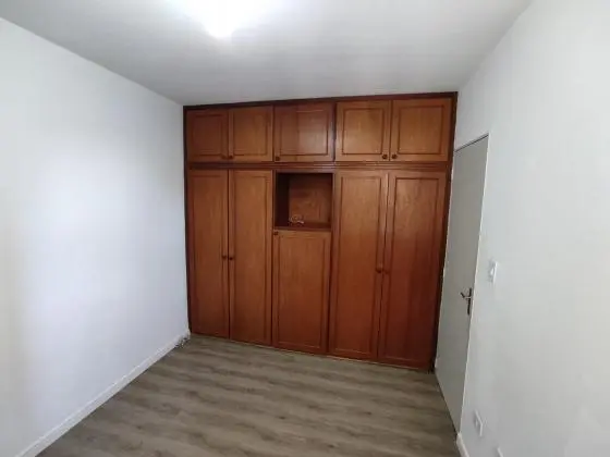 Apartamento sol da manhã 2 dorms com sacada vaga coberta Bonfim