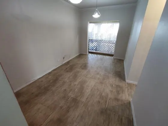 Apartamento térreo reformado com sacada vaga de garagem coberta e lazer no Bonfim