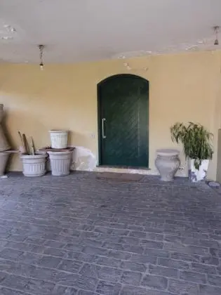Casa com Excelente Terreno para Construção.