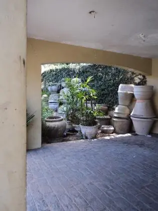 Casa com Excelente Terreno para Construção.