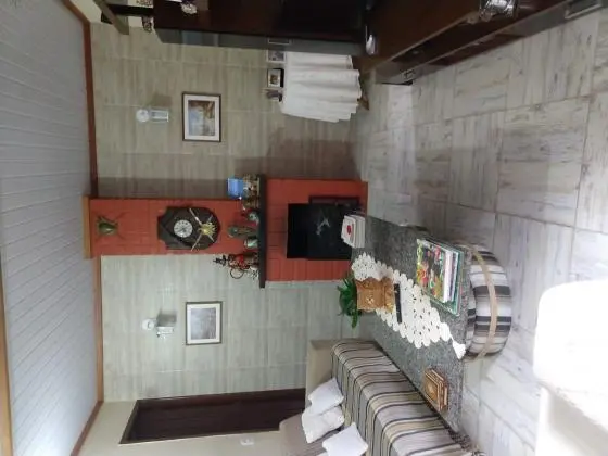 CASA GRANDE NA MONTANHA COM 10 QUARTOS CENTRO DE TERESÓPOLIS