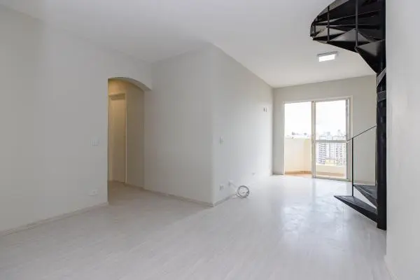 Cobertura Duplex com Piscina e Churrasqueira.