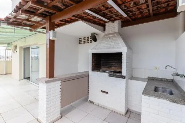 Cobertura Duplex com Piscina e Churrasqueira.