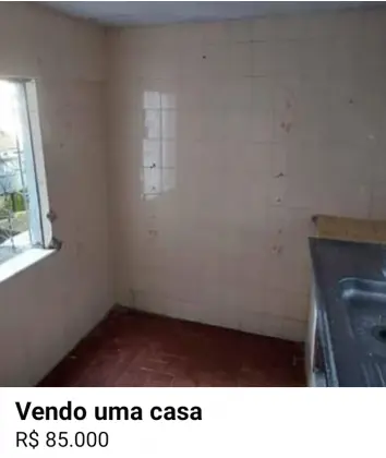 VENDE-SE UMA CASA