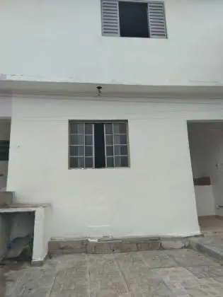 Aluga-se R$600, 00 Sobrado, próximo ao Shooping Aricanduva/SP