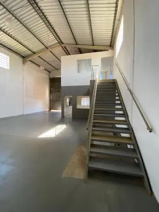 Barracão Reformado 420mts2