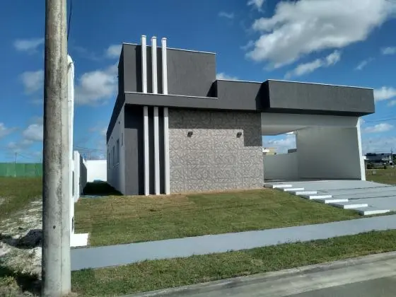 Casa Térrea 3/4  Ótima oportunidade