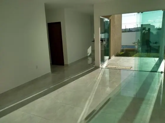 Casa Térrea 3/4  Ótima oportunidade no cond. terras alphaville