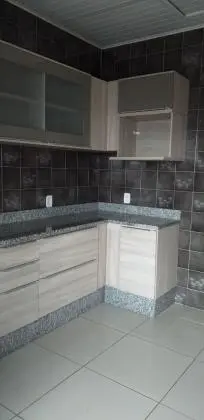 Excelente AP de 92m no centro de Cruz Alta 3Q, Cozinha Americana e pedra em granito, Lareira e Churrasqueira