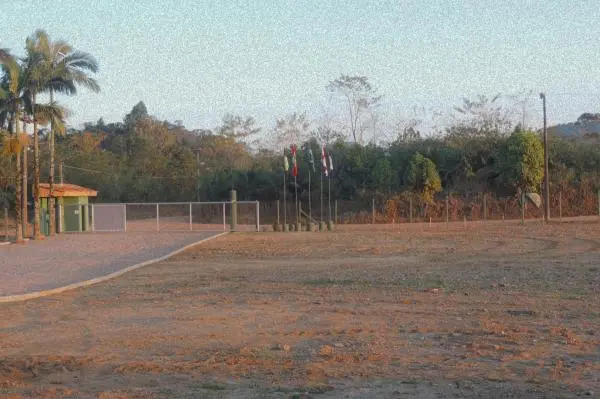 Super terreno à venda. Grande, plano