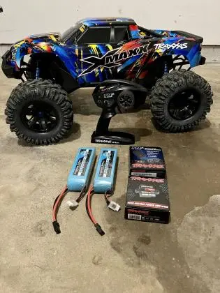 Traxxas X-maxx Brushless Electric Monster Truck