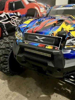 Traxxas X-maxx Brushless Electric Monster Truck