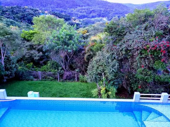 Uma Casa Muito Especial Na Represa De Mairiporã