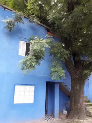 Venda 16 casas prontas em 815 m2! Ótima localização!