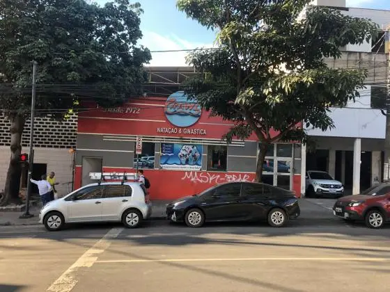 Aluga-se imóvel em ótima localização comercial