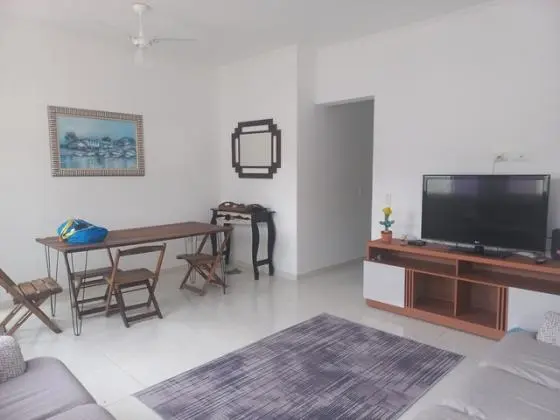 Casa 3 Dts. Amplo quintal, piscina - 150mts da Praia