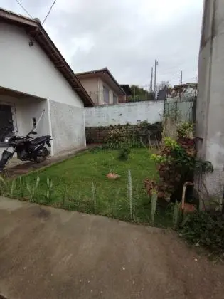 Casa  ampla de esquina