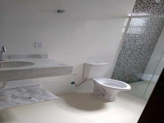 Casa nova com 2 Dormitórios, Churrasqueira, 2 Vagas