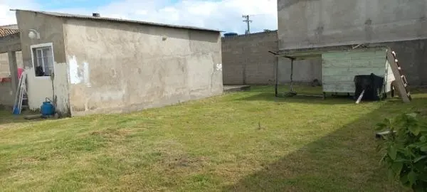Casa Semi-Acabada 2 Dts - Amplo Quintal