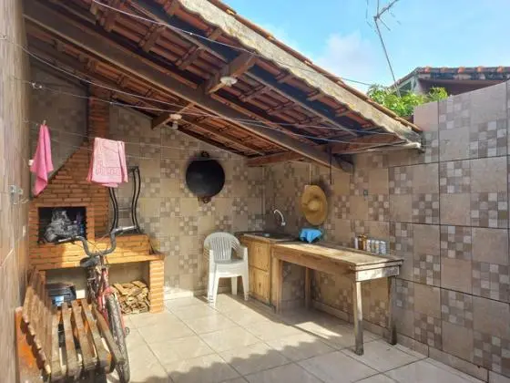 Casa térrea 2 Dts. Amplo quintal