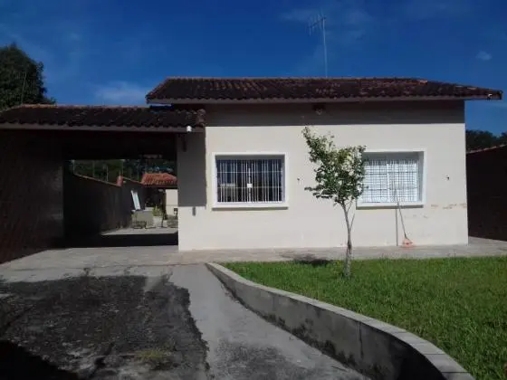 Casas (2) Edificadas em 2 Lotes, Piscina, Churrasqueira