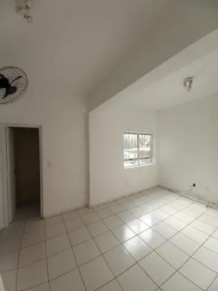 CONJUNTO COMERCIAL METRO TATUAPÉ