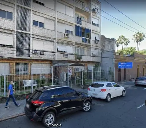 Fica tudo! Três dormitórios no Bom Fim