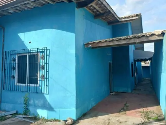 Oportunidade!! Casa Térrea 2 Dts. Amplo quintal