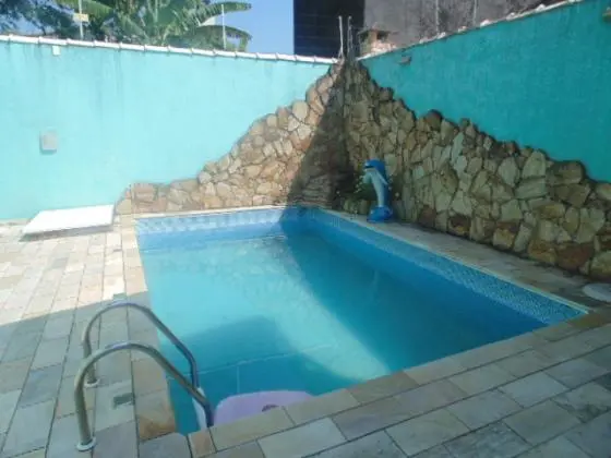 Ótimo Sobrado 5 Dts, Churrasqueira, Piscina -300mts da Praia