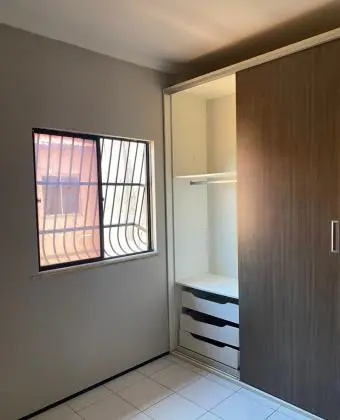 Vende-se Casa de Condomínio