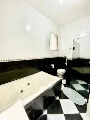 Vendo casa a 500 metros do Shopping Beiramar