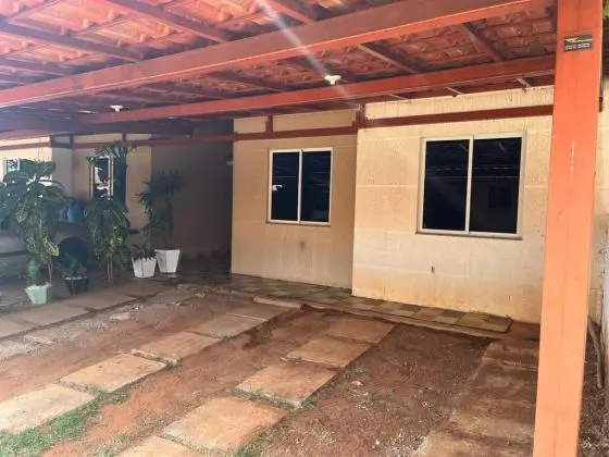 Vendo ou Alugo Casa em Condomínio, Jardim Gardênia, 03 quartos