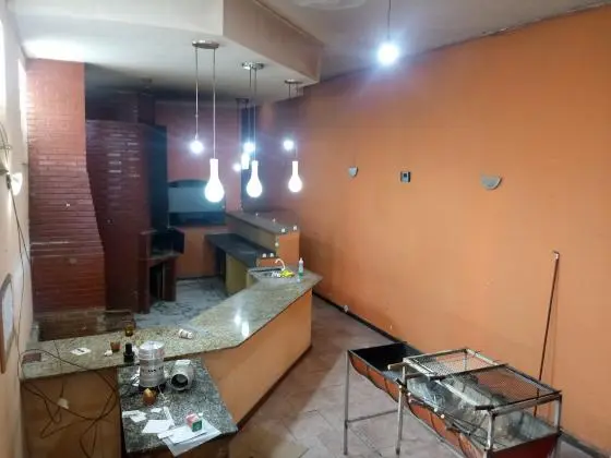 Alugo Lojão 500 m2 no centro de Santa Cruz ( Reta da Base )