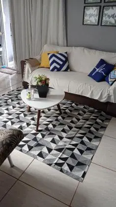 Aluguel de Casa 3/4 ampla e suite com ponto Comercial