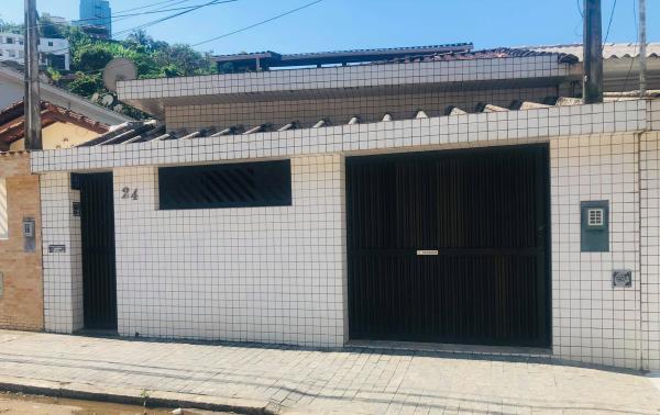 Casa para venda a duas quadras da praia do itararé São Vicente