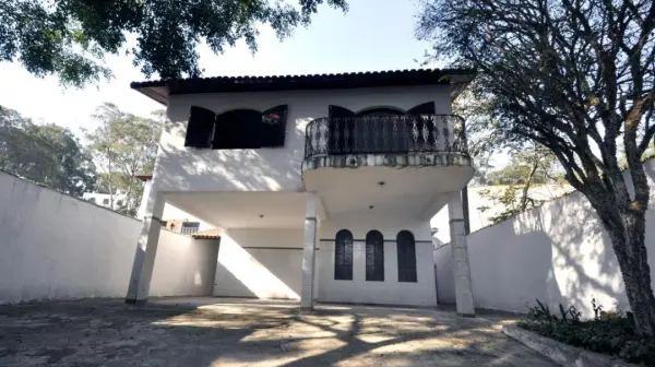 Imponente sobrado na Vila São Francisco, zona oeste SP