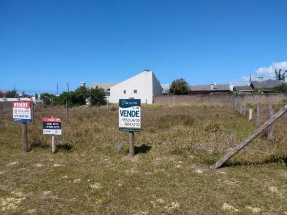 TERRENO EM ARROIO DO SAL-RS. Excelente oportunidade para investir ou construir no litoral norte do RS!!!