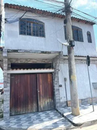 Casa duplex com dois quartos