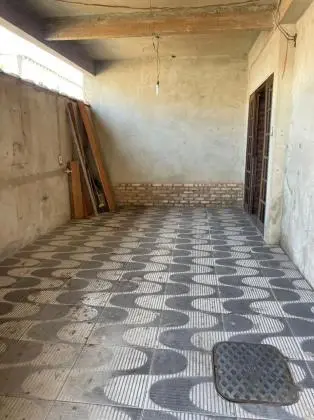 Casa duplex com dois quartos