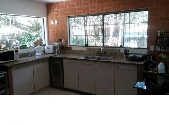 CASA LINDA À VENDA - OPORTUNIDADE