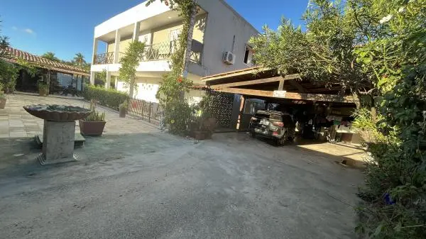 CASA SOBRADO 5 QUARTOS PERTO DA PRAIA