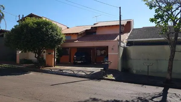 Excelente Sobrado