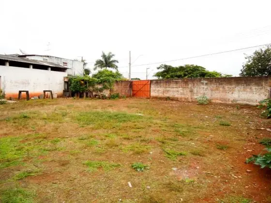 Imóvel com terreno e Galpão Industria