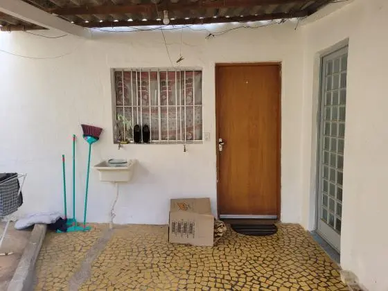 Terreno com 5 casas