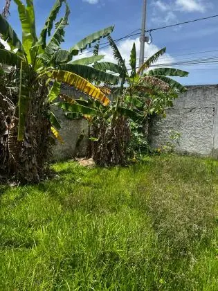 VENDO ÓTIMO TERRENO, EM ARARUAMA COM BOA LOCALIZAÇÃO .